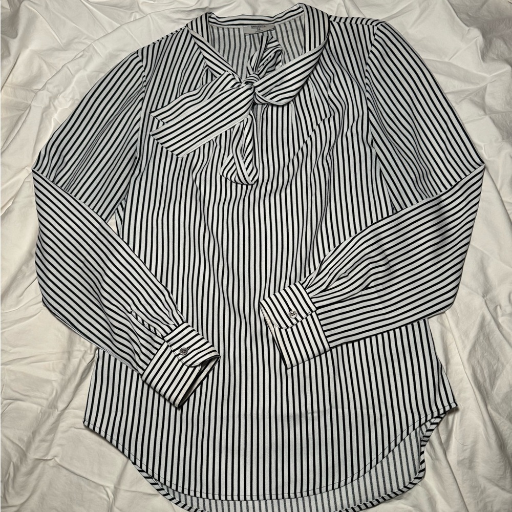 Business casual blouse